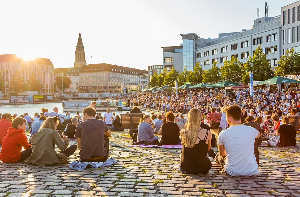 Veranstaltung am Bootshafen in Kiel