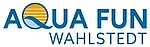 Logo mit dem Schriftzug 'AQUA FUN' in Großbuchstaben, wobei das 'Q' eine stilisierte Sonne mit Wellen enthält, darunter der Schriftzug 'WAHLSTEDT' in Großbuchstaben