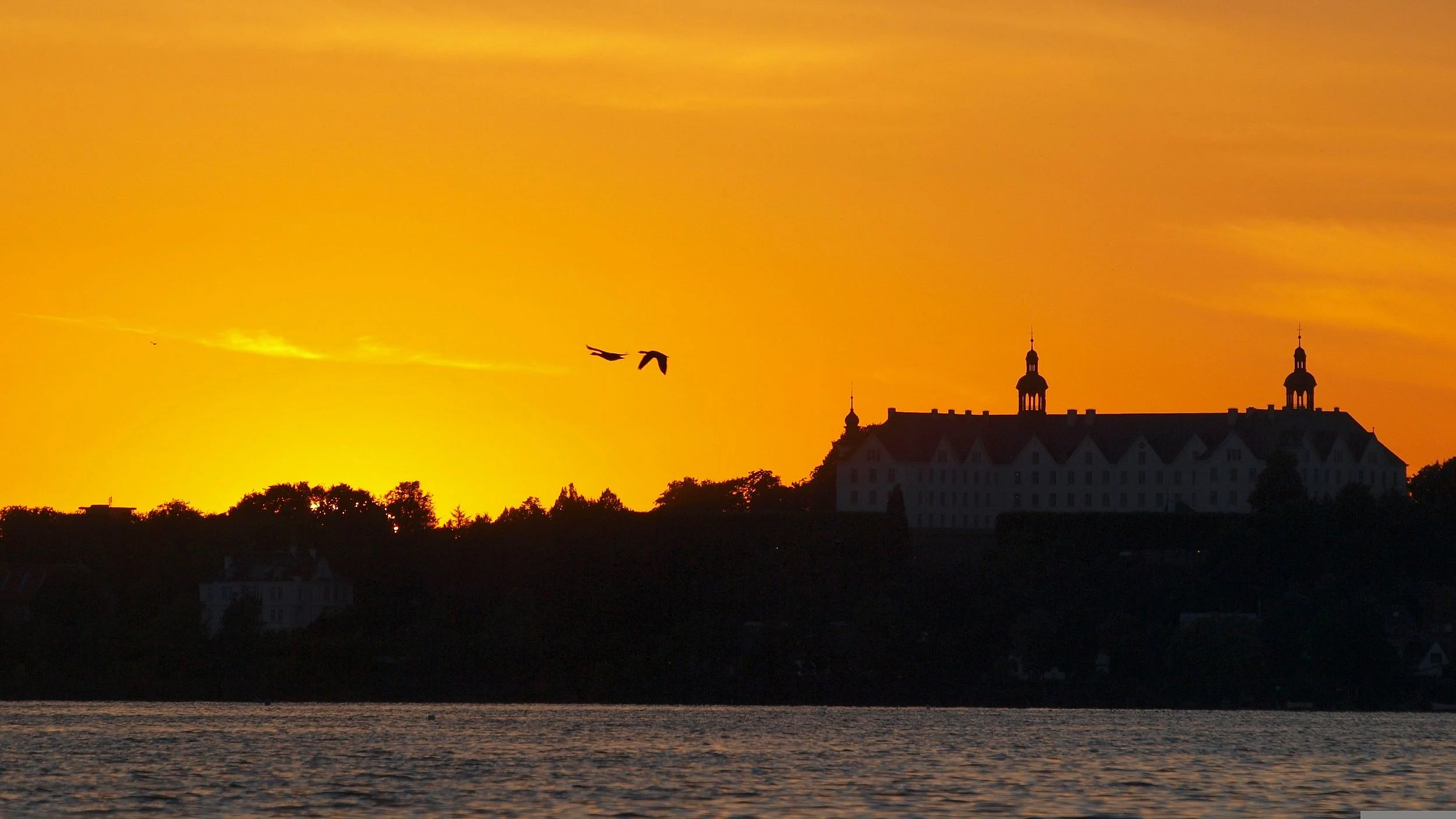 Plöner Schloss im Sonnenuntergang