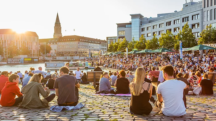 Veranstaltung am Bootshafen in Kiel