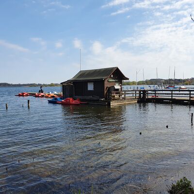 Bild vergrößern: Bootsvermietung am Großen Segeberger See