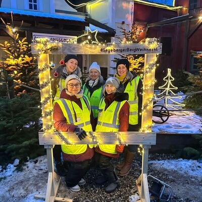 Bild vergrößern: Das Team der Tourist-Info